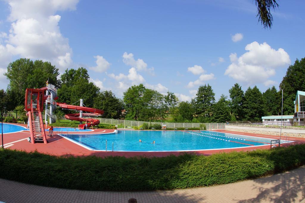 Waldhotel Bad Bibra Luaran gambar